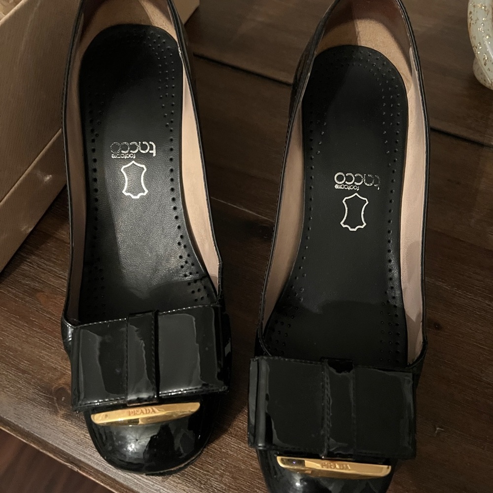 Prada Parent Bow Toe Pump Black - image 2